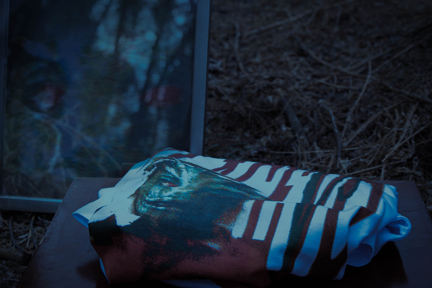 Foto lookbook espejo mirada.jpg